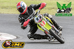 Kenny Robinson motorcycle racing at Nutts Corner Circuit