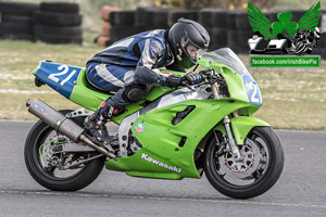 Scott Russell motorcycle racing at Bishopscourt Circuit