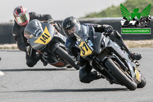 Scott Russell motorcycle racing at Bishopscourt Circuit