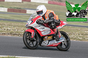 Gary Scott motorcycle racing at Bishopscourt Circuit