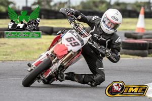 Gary Scott motorcycle racing at Nutts Corner Circuit