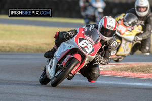 Gary Scott motorcycle racing at Bishopscourt Circuit