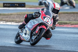 Gary Scott motorcycle racing at Bishopscourt Circuit