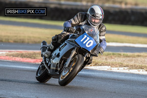 Jonathan Shortt motorcycle racing at the Sunflower Trophy, Bishopscourt Circuit