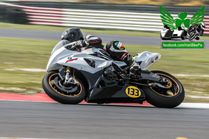 Robert Toner motorcycle racing at Bishopscourt Circuit